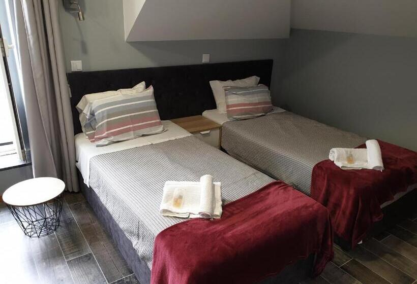 패밀리 룸, Leao De Ouro