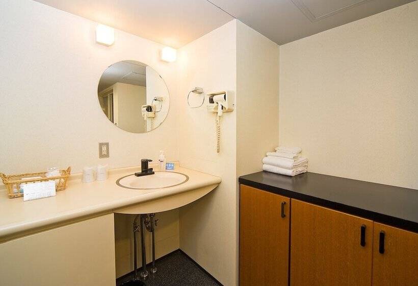 Номер Economy, The Residential Suites Fukuoka