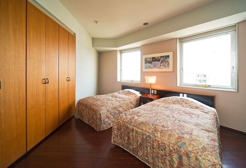 Люкс, The Residential Suites Fukuoka