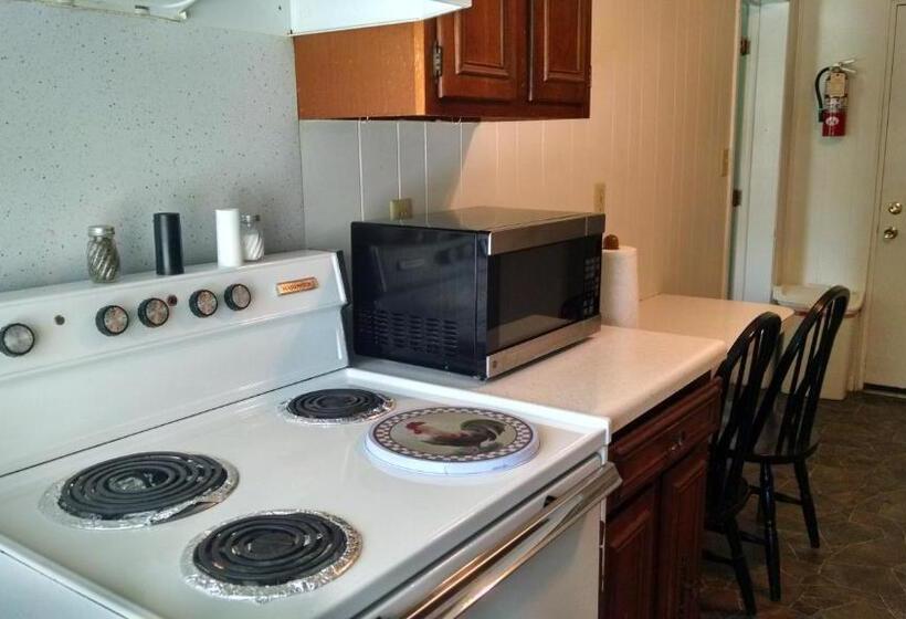 スーペリアールーム, Roseloe Motel