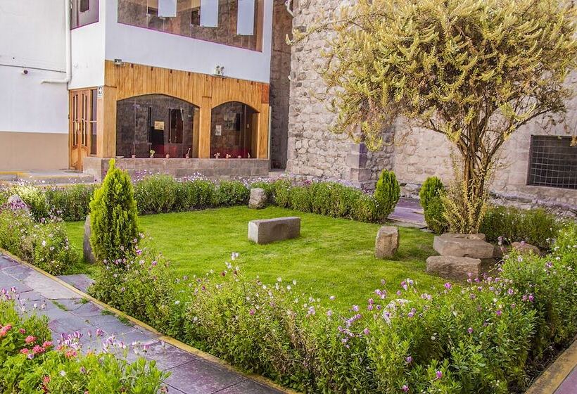 חדר סופריור, Monasterio San Pedro