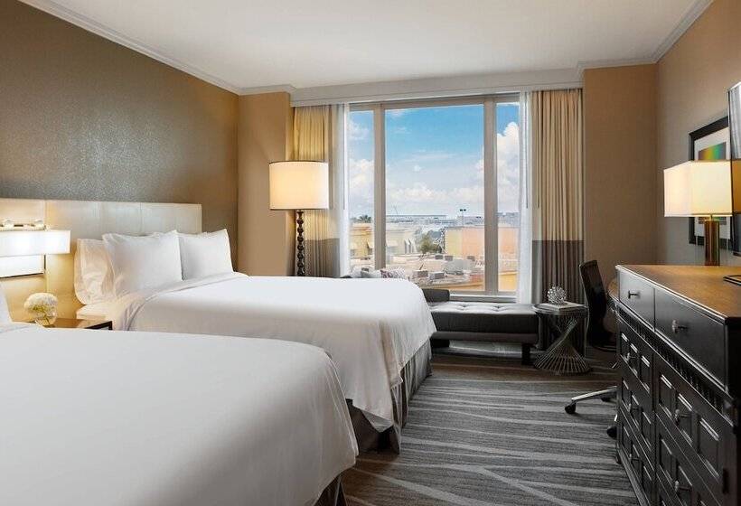 Номер Executive, Renaissance Tampa International Plaza