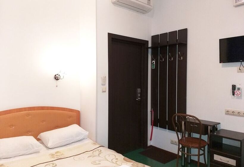 اتاق استاندارد با بالکن, Sokroma Goodnight
