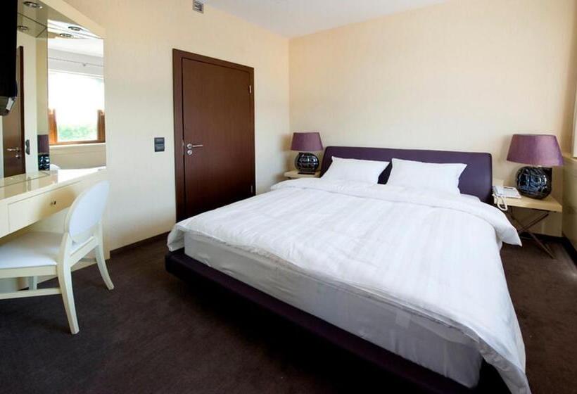 Apartamento 1 Dormitorio, Symfonia Osjaków