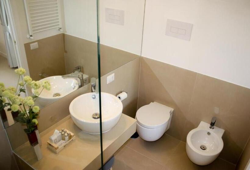 اتاق لوکس, Starhost   Petit B&b