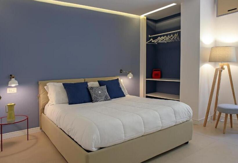 اتاق کلاسیک, Starhost Petit B&b