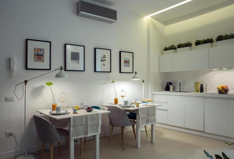 اتاق کلاسیک, Starhost Petit B&b