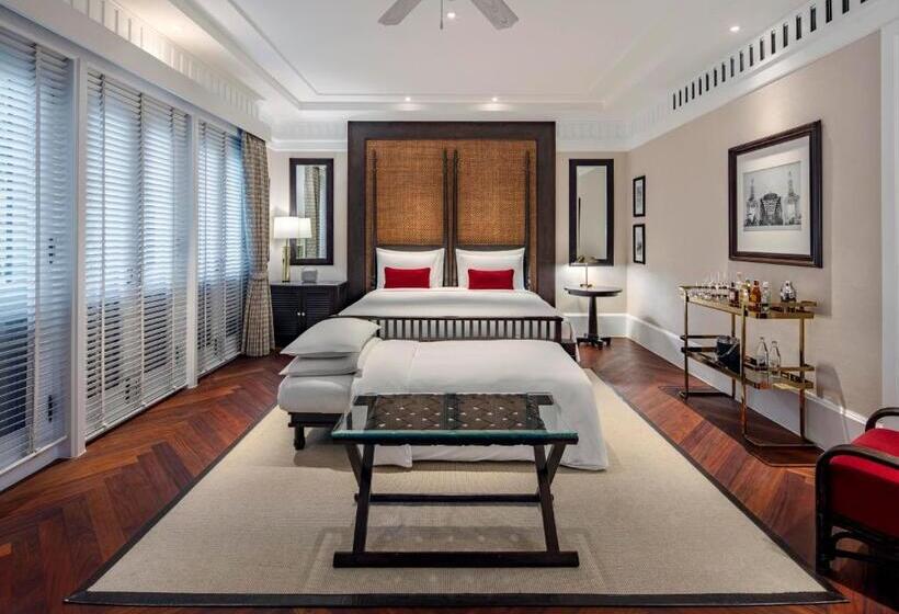 Люкс, 137 Pillars House