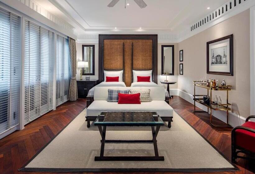 Люкс, 137 Pillars House