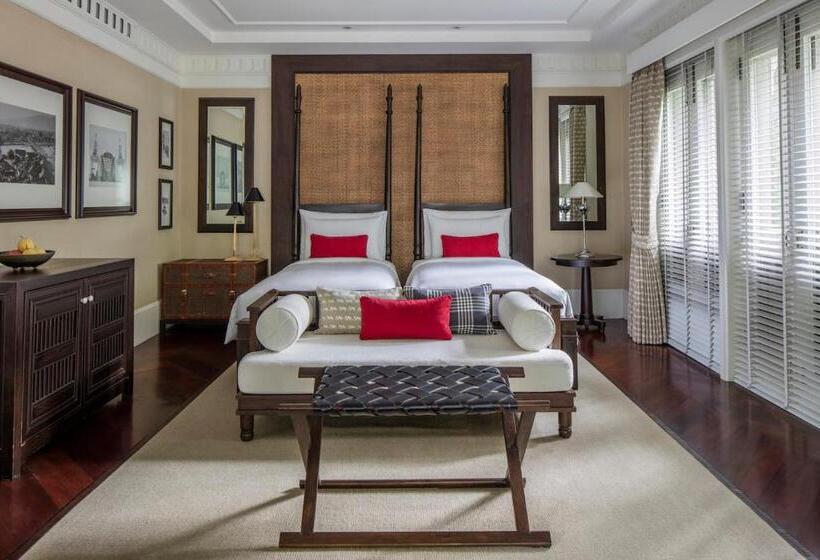 Люкс, 137 Pillars House