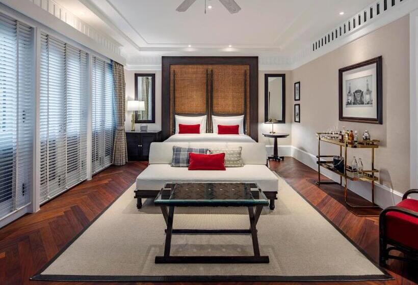 Люкс, 137 Pillars House