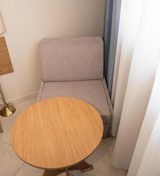 اتاق استاندارد, Aurora