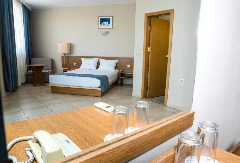 اتاق استاندارد یک نفره, Aurora