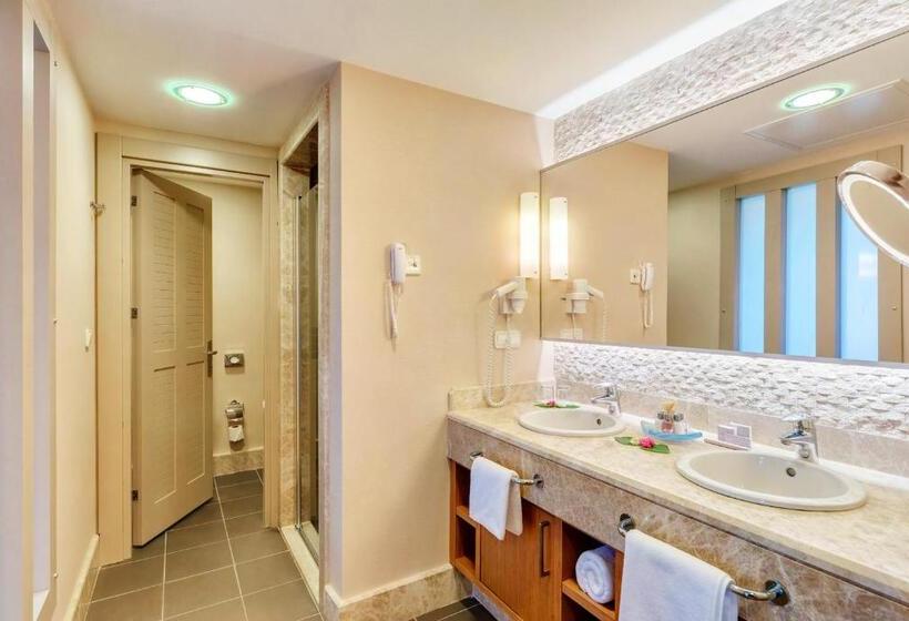 سوییت با چشم‌انداز دریا, Robinson Sarigerme Park   All Inclusive