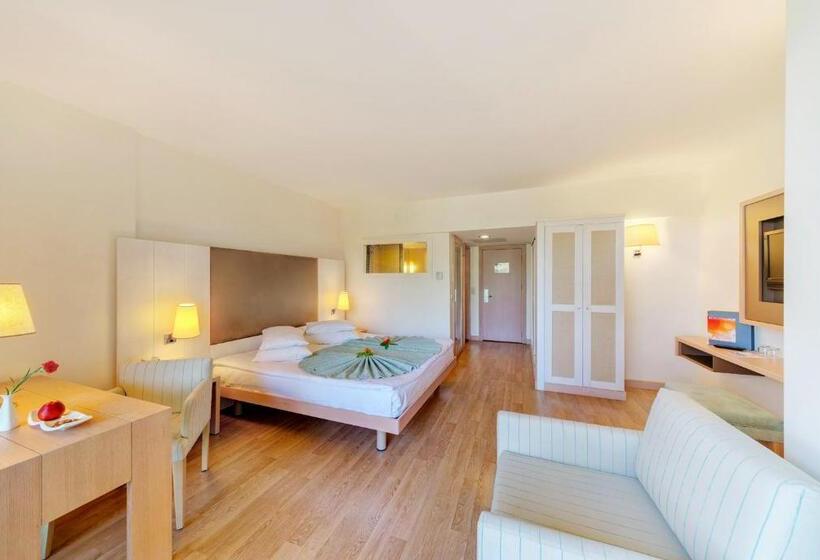 Номер Economy, Robinson Sarigerme Park   All Inclusive