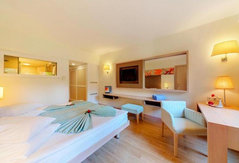 Triple Room Sea View, Robinson Sarigerme Park   All Inclusive