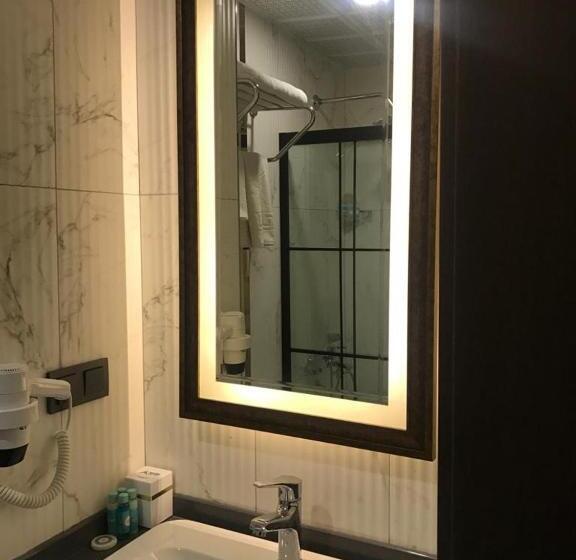 Quarto standard, Sette Serenity