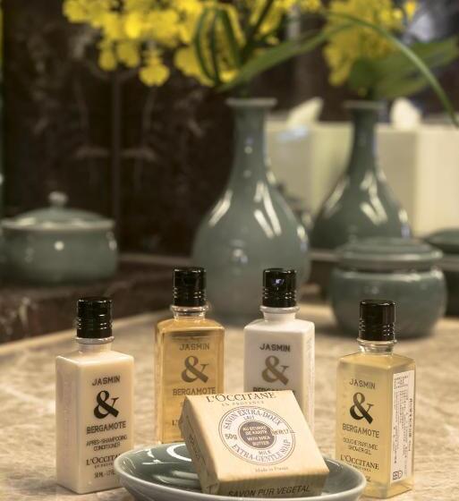 디럭스 룸 킹사이즈 침대, Shangrila Far Eastern, Taipei