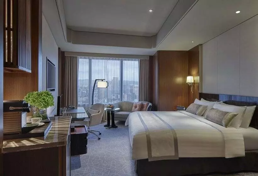 Superior-huone, Shangrila Far Eastern, Taipei