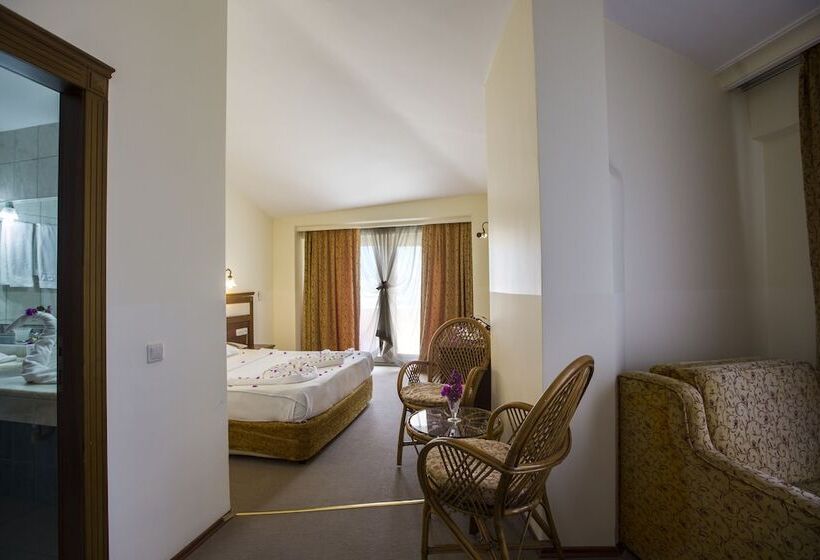 Номер Стандарт, Valeri Beach