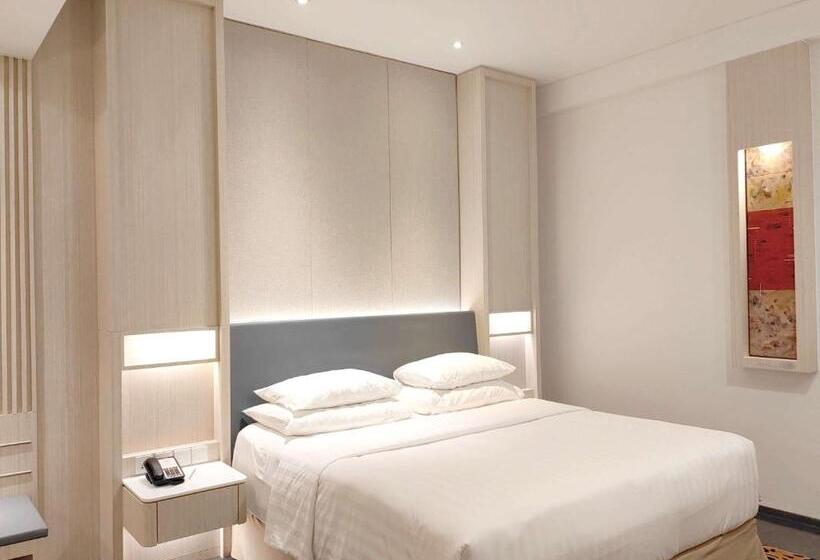 ガーデンビュースーペリアールーム, Novotel Palembang