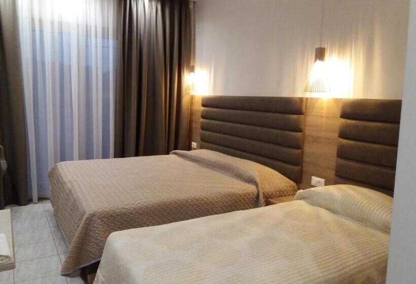 デラックストリプルルーム, Rhodian Rose