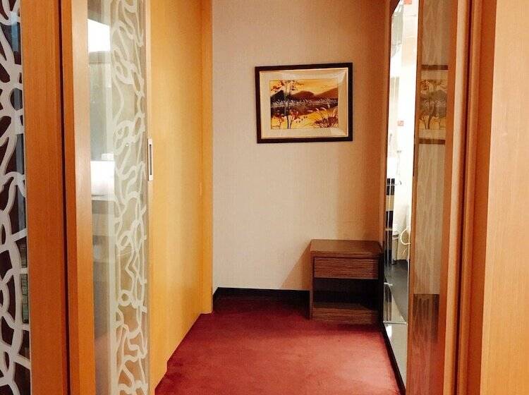 سوییت, Golden Tulip Zhong Xin Hotel Taichung