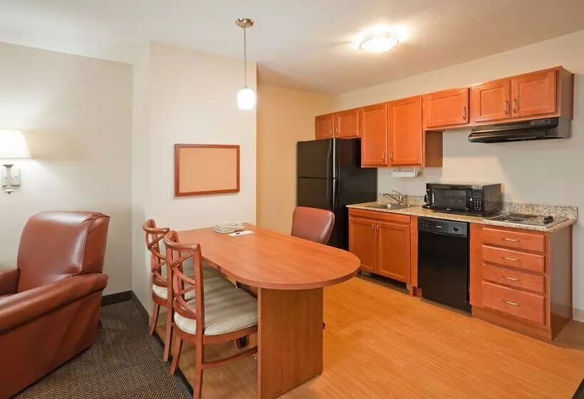 スイート, Candlewood Suites Eastchase Park, An Ihg
