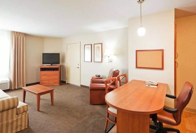 スイート, Candlewood Suites Eastchase Park, An Ihg