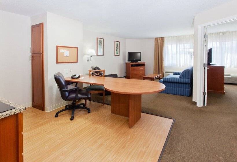 سوییت, Candlewood Suites Lexington, An Ihg