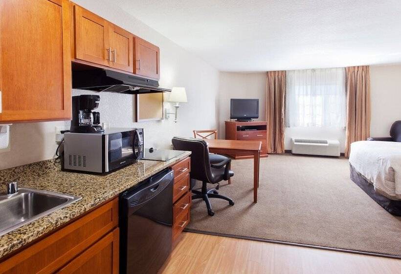 استودیوی استاندارد, Candlewood Suites Lexington, An Ihg