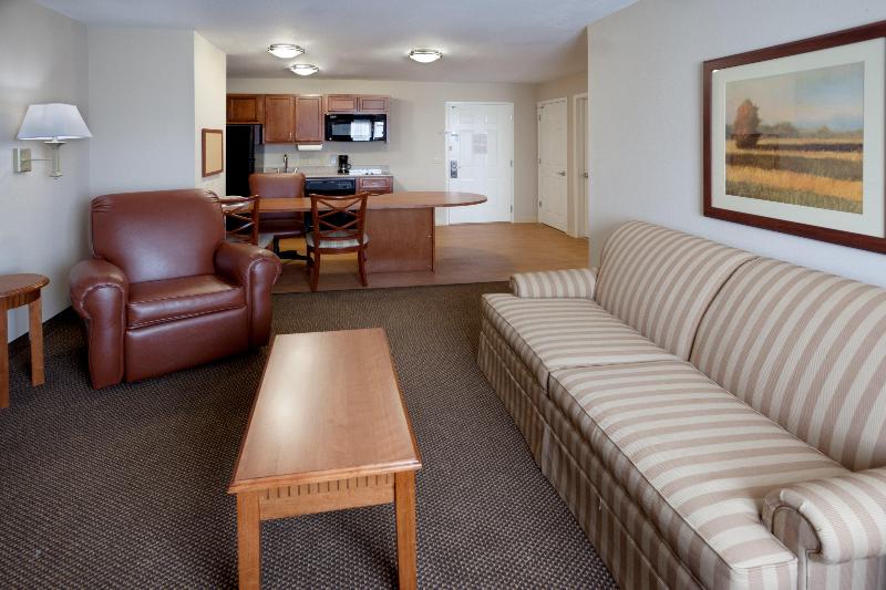 带大床的套房, Candlewood Suites San Antonio Nw Near Seaworld, An Ihg