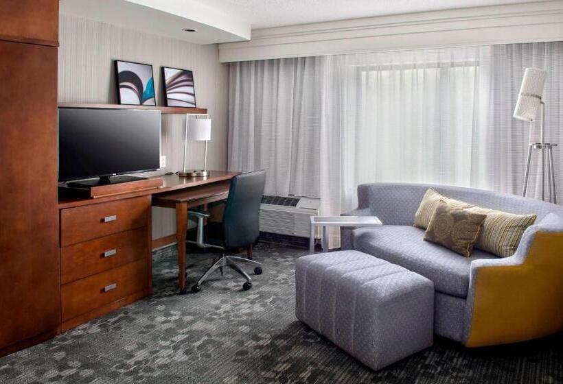 스위트 킹사이즈 침대, Courtyard By Marriott Paramus