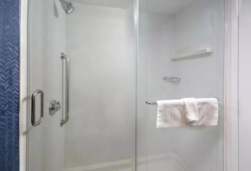 Standard-huone King-vuode, Fairfield Inn Greensboro Airport