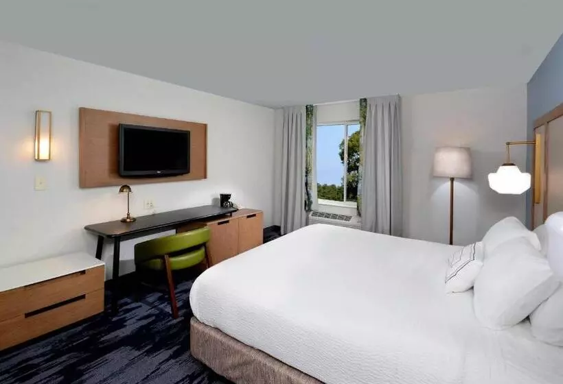 Standard-huone King-vuode, Fairfield Inn Greensboro Airport