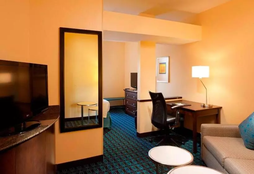 キングサイドベッドのスタンダードワンルーム, Fairfield Inn & Suites Houston Intercontinental Airport