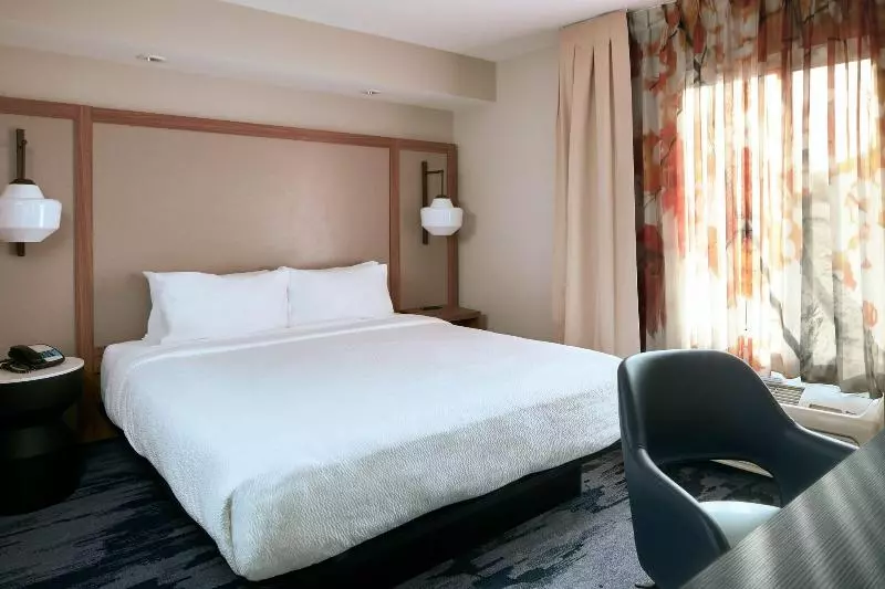 Standard-huone King-vuode, Fairfield Inn And Suites San Bernardino