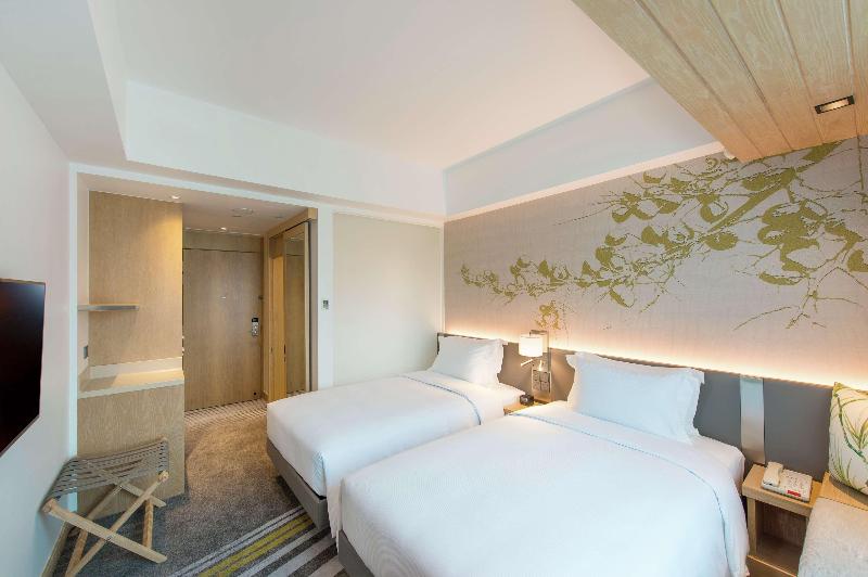 Standard Room, Hilton Garden Inn Singapore Serangoon