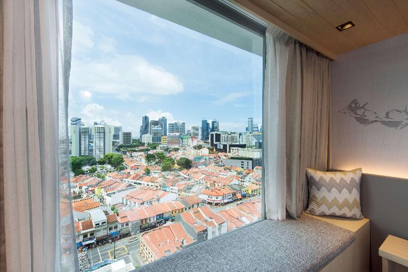 Deluxe Room King Bed & City View
