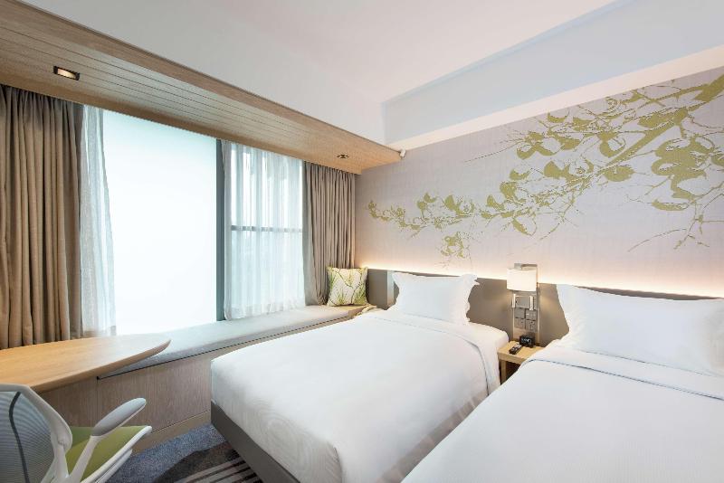 Deluxe Room, Hilton Garden Inn Singapore Serangoon