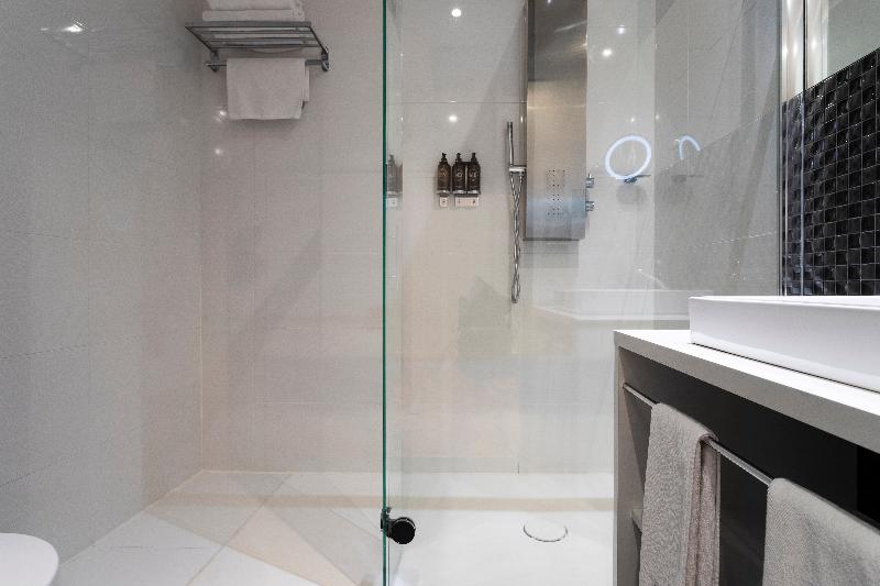 جناح, Holiday Inn Express And Suites Alpine, An Ihg