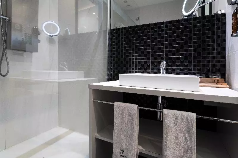 سوییت, Holiday Inn Express And Suites Alpine, An Ihg