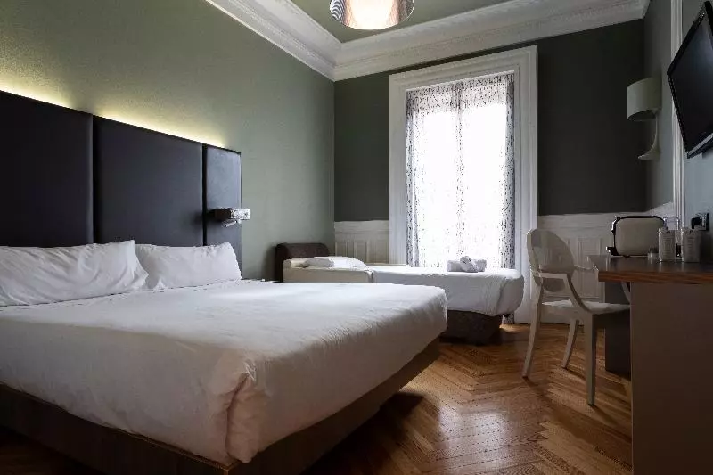 Sviitti, Holiday Inn Express And Suites Alpine, An Ihg
