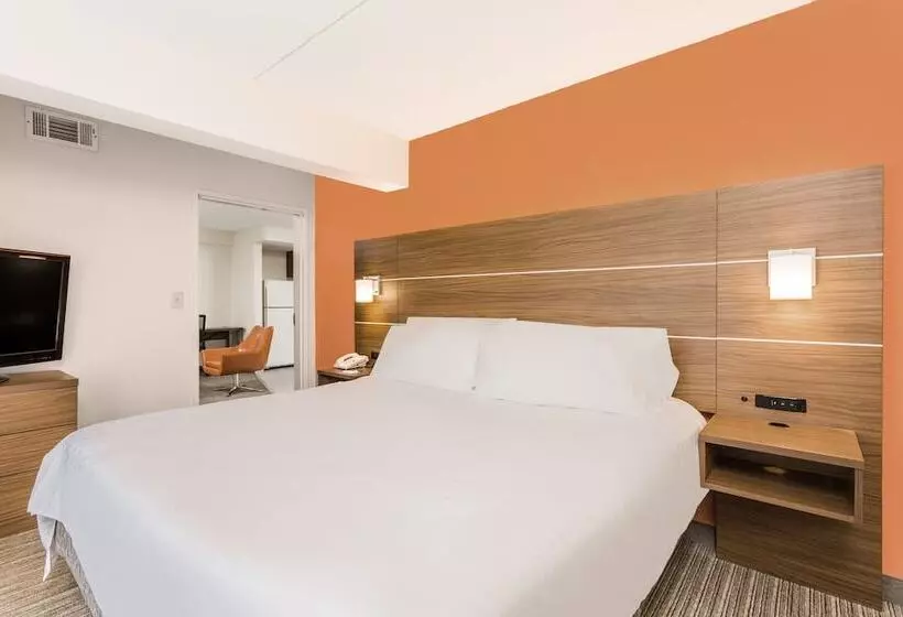 スイート, Holiday Inn Express Hotel And Suites Petersburg   Fort Lee, An Ihg