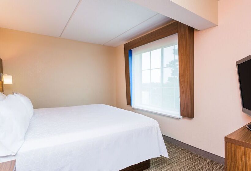 스위트, Holiday Inn Express Hotel And Suites Petersburg   Fort Lee, An Ihg