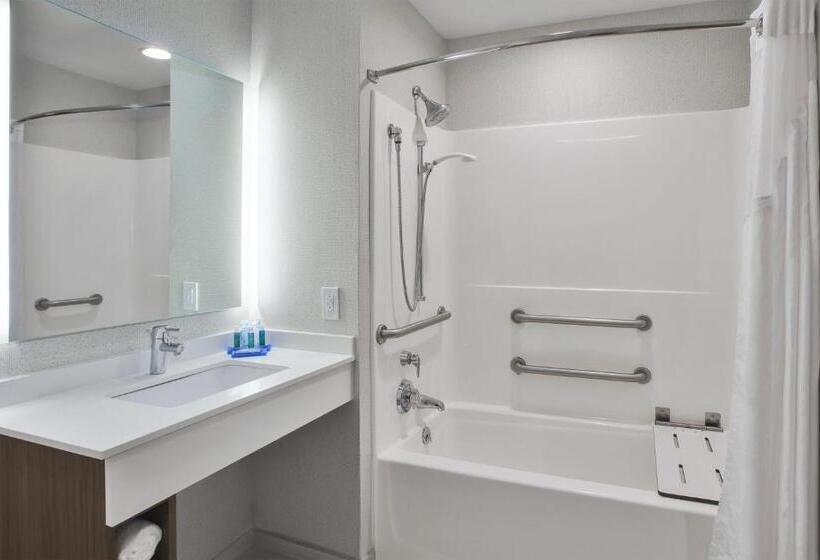 장애인을 위한 스탠다드 룸, Holiday Inn Express Rochester Victor, An Ihg