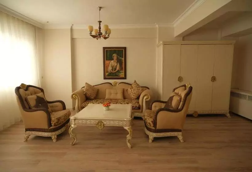 سوییت جونیور, Malabadi