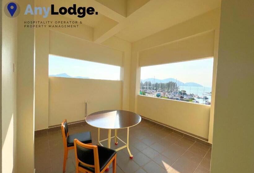 جناح سوبيريور مطل علي البحر, Marina Island Pangkor Resort &