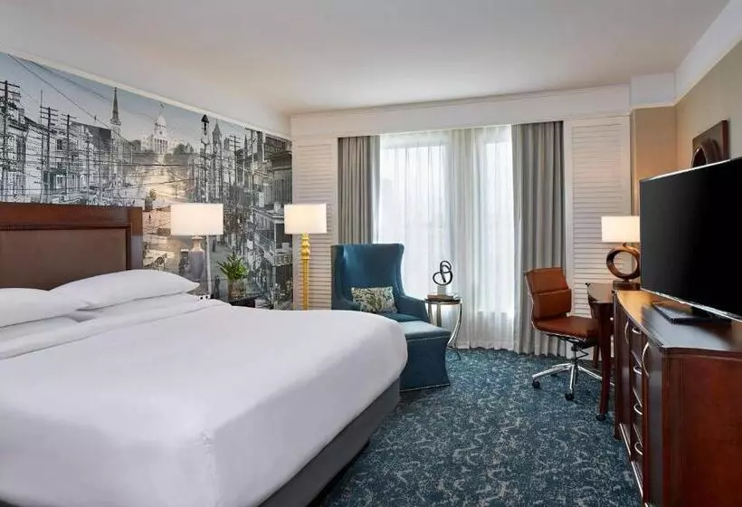 キングサイズベッドのスタンダードルーム, Renaissance Montgomery Hotel & Spa At The Convention Center