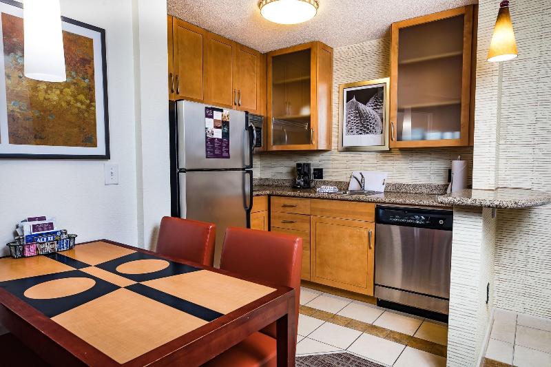 带大床的套房, Residence Inn Florence